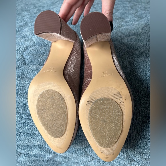 Nine West Pink Velvet Burnout Heels sz 7.5 - Picture 4 of 6